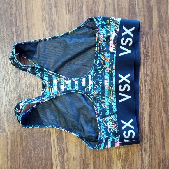 VSX size M sports bra - Picture 3 of 5